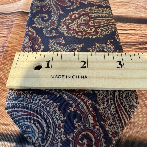 Pure Silk By Wembley Necktie Men's Navy Blue & Red Paisley Tie Executive Classic - Picture 5 of 5